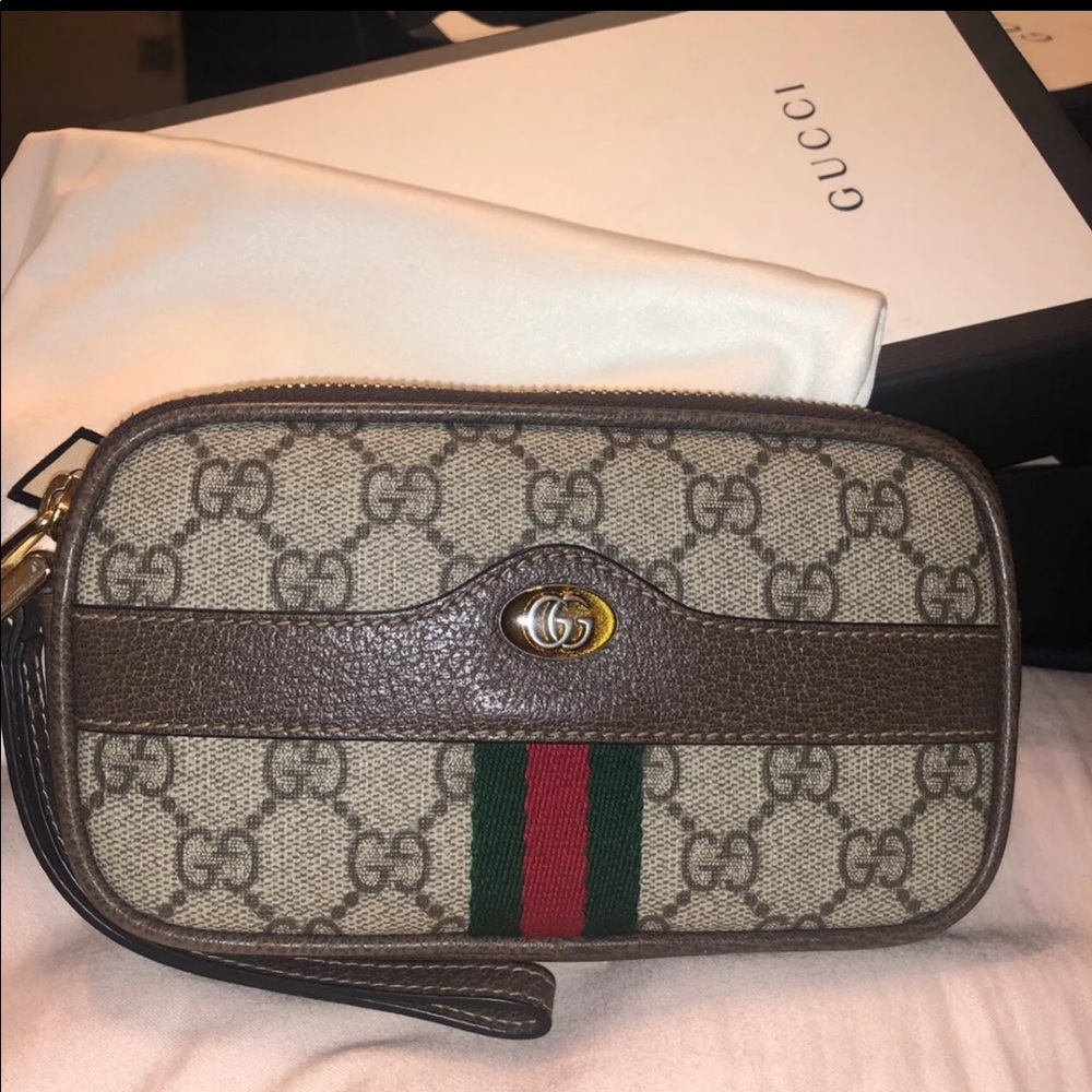 100% Authentic Gucci Wallet/Wristlet